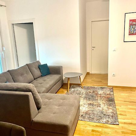 Apartment Diana Zara Parking Free Екстер'єр фото