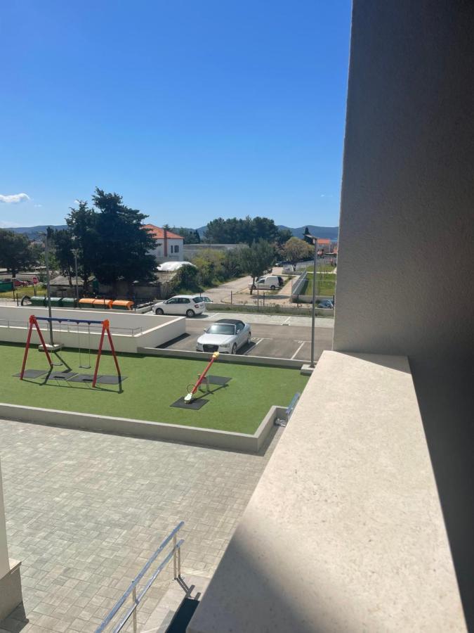 Apartment Diana Zara Parking Free Екстер'єр фото