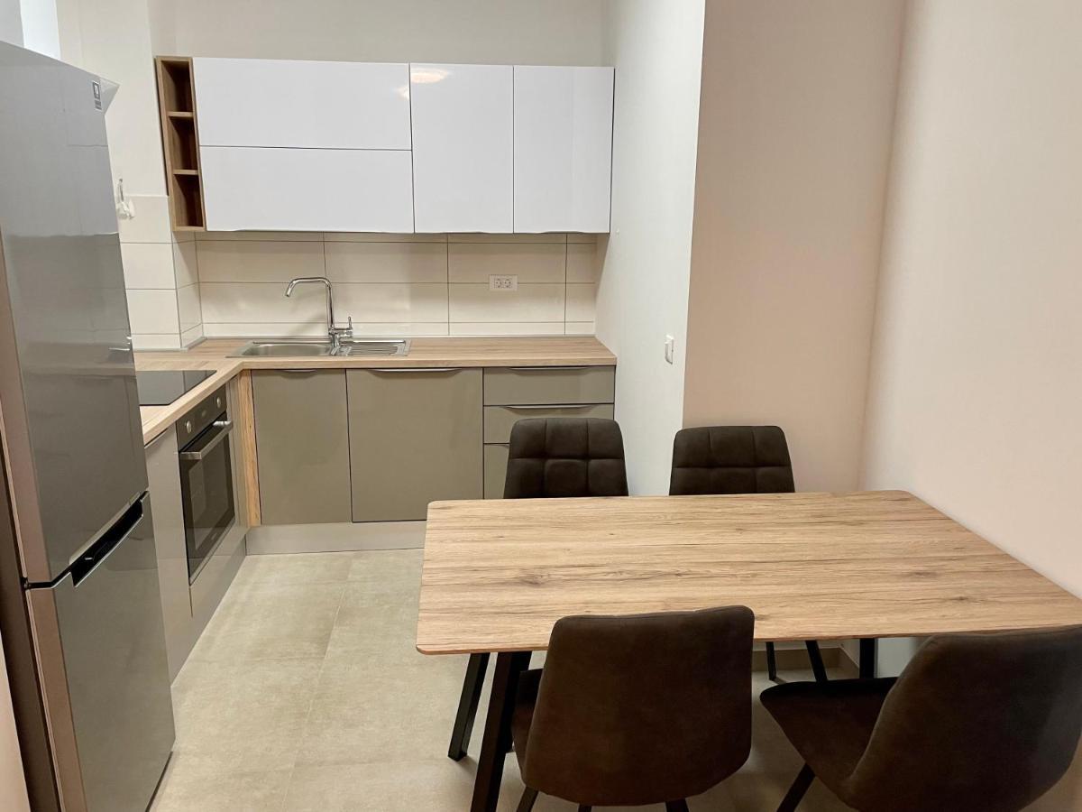 Apartment Diana Zara Parking Free Екстер'єр фото