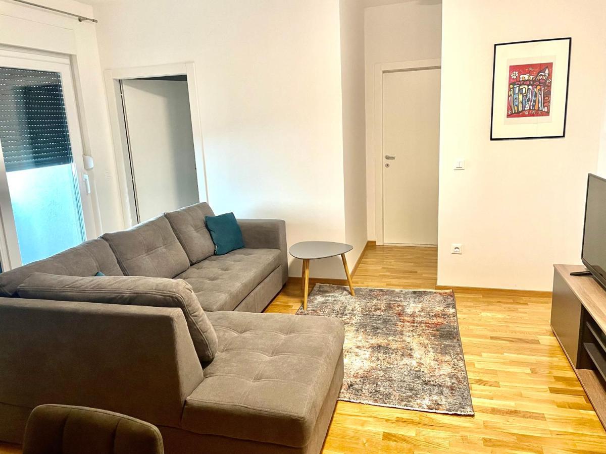 Apartment Diana Zara Parking Free Екстер'єр фото