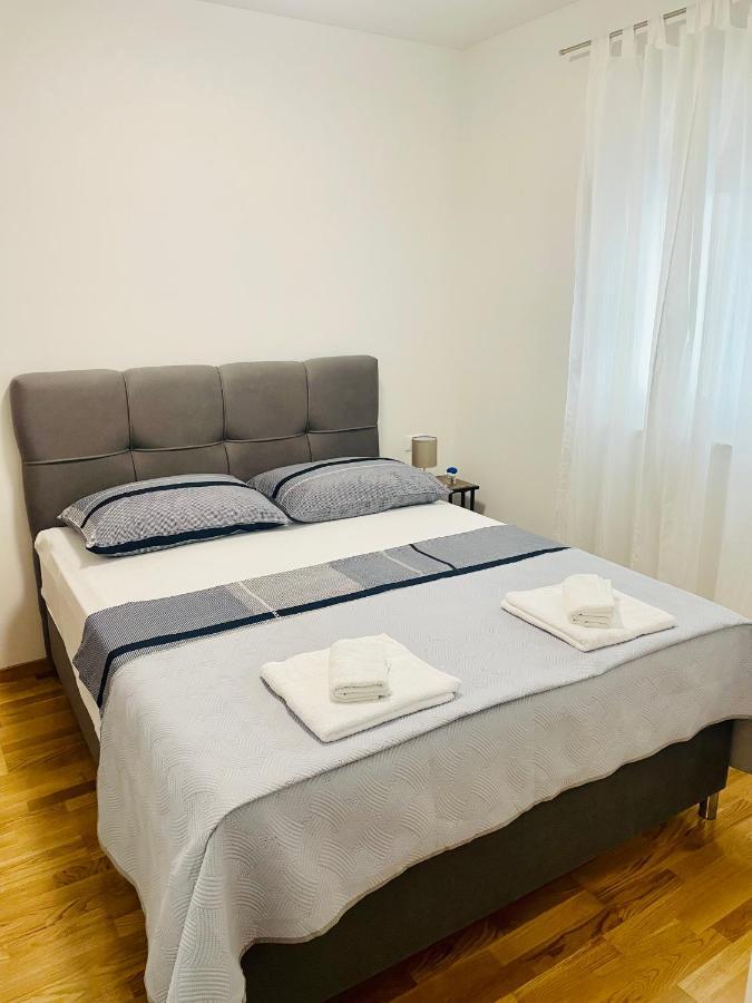 Apartment Diana Zara Parking Free Екстер'єр фото
